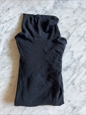 WVN Organic Cotton Black Turtleneck Top - Classic Sleek Style M